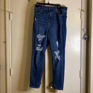 American Eagle Ripped Jeans 14 JEGGINGS